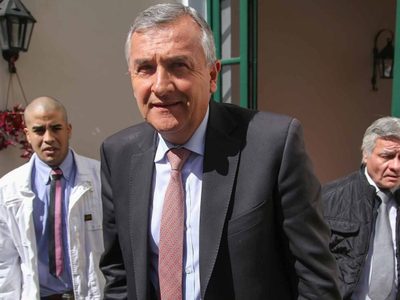 "Soy un paciente recuperado", anunció el gobernador Morales en las redes sociales