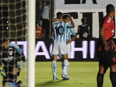 Repasá lo mejor del triunfo de Racing en el debut de Beccacece