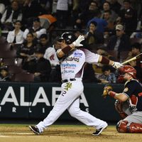Tomateros ganan 5-3 a Mayos y se ponen a un triunfo del título 11