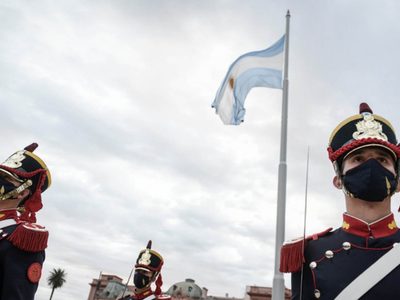 Rossi: "Es un 25 de Mayo que encuentra al pueblo argentino unido"