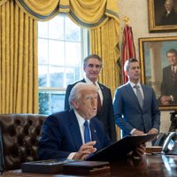 Trump prevé aranceles de 25 por ciento para automóviles en abril