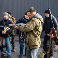 Senadores demócratas y republicanos acuerdan propuesta de controles mínimos a la posesión de armas