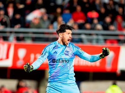Estudiantes de La Plata no pudo con Flamengo en los penales