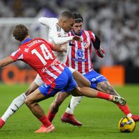 Mbappé y Álvarez marcan y el derbi madrileño acaba con empate a uno