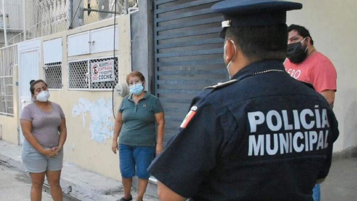 Un policía de Ciudad del Carmen