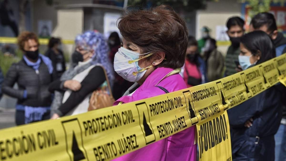 Este domingo se registraron más de 808 mil casos de covid-19 en todo el mundo