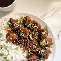 Arrolladitos de carne, un clásico oriental fácil y con pocos ingredientes, ideal para sorprender en la juntada con amigos