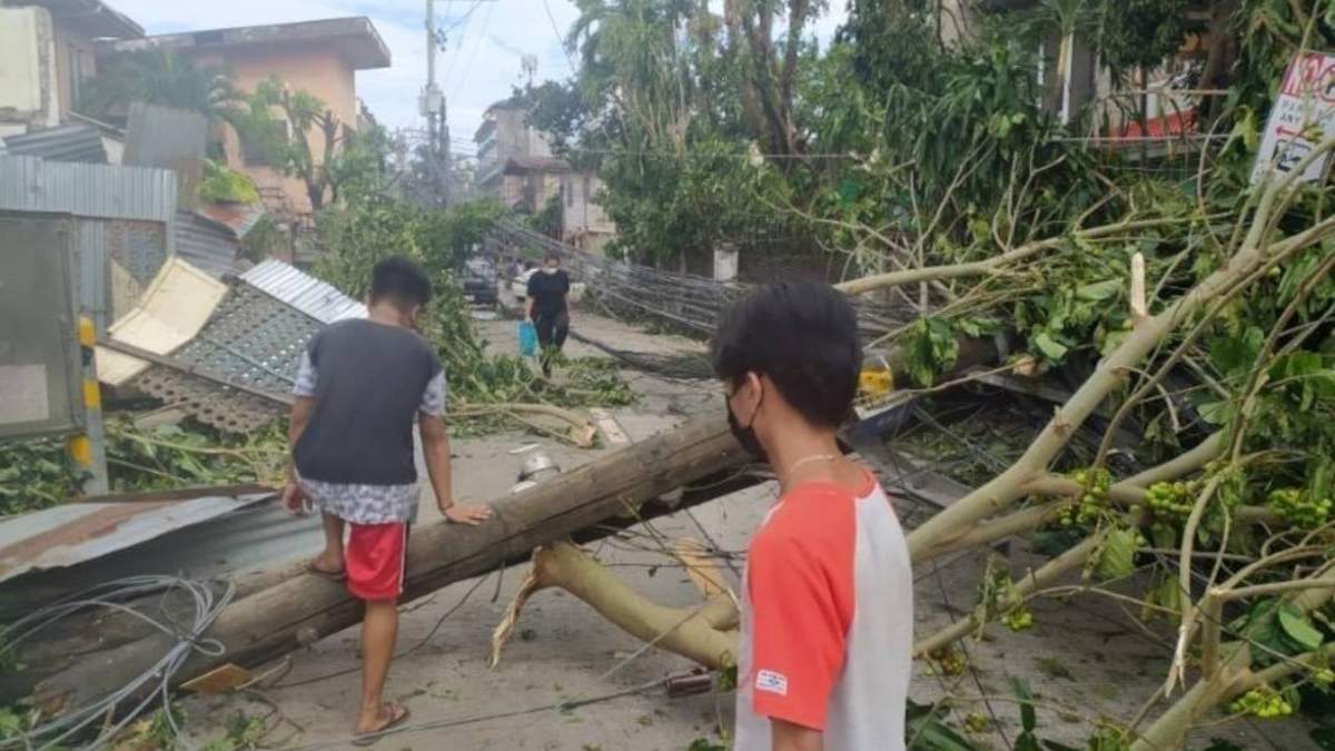 Daños por el tifón Rai en Filipinas