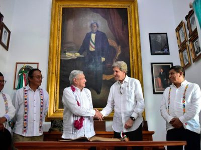 “Estados Unidos-México para siempre”: John Kerry destaca liderazgo de AMLO