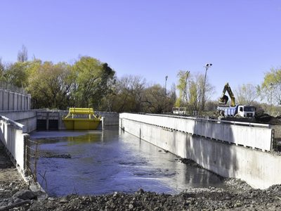 Por una obra en el arroyo Durán, la Municipalidad empezó a demoler algunas casas