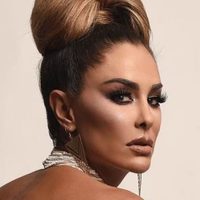 Un día de cuarentena con Ninel Conde en un video que... ¡madre mía!