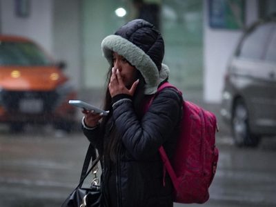 Frente frío 25 y masa de aire ártico provocarán lluvias, nieve y heladas este domingo