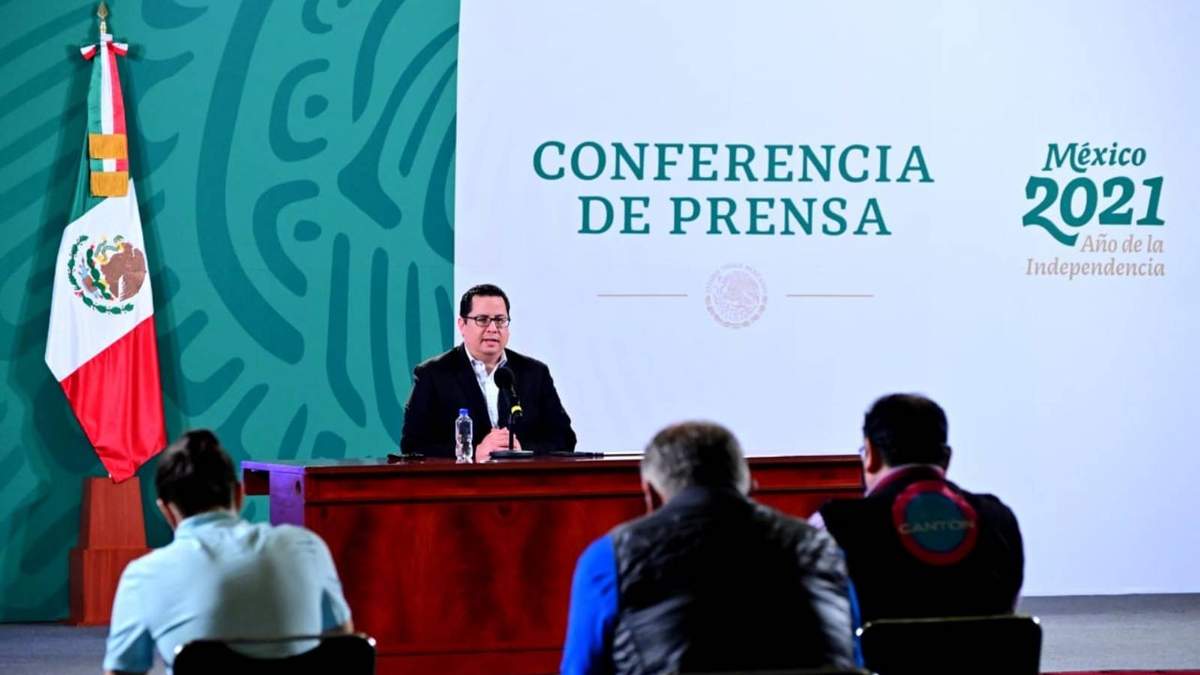 José Luis Alomía, en la conferencia de prensa