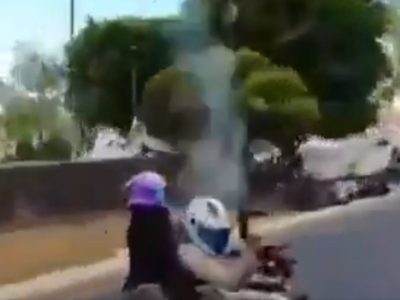 Motociclista dispara ametralladora frente a instalaciones de la FGR (Video)
