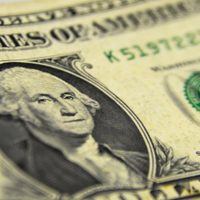 El dólar blue saltó este viernes y sacudió al mercado cambiario