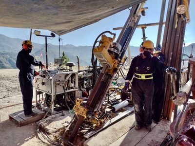 Cancelan concesiones de Almaden Minerals para minería a cielo abierto en Ixtacamaxtitlán, Puebla