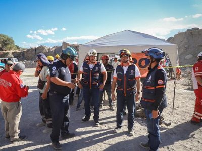Recuperan un cadáver en el derrumbe de una mina en Teacalco, Morelos