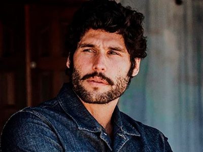 La vida del actor que protagoniza la novela que es un éxito en Telefe: "Jesús"