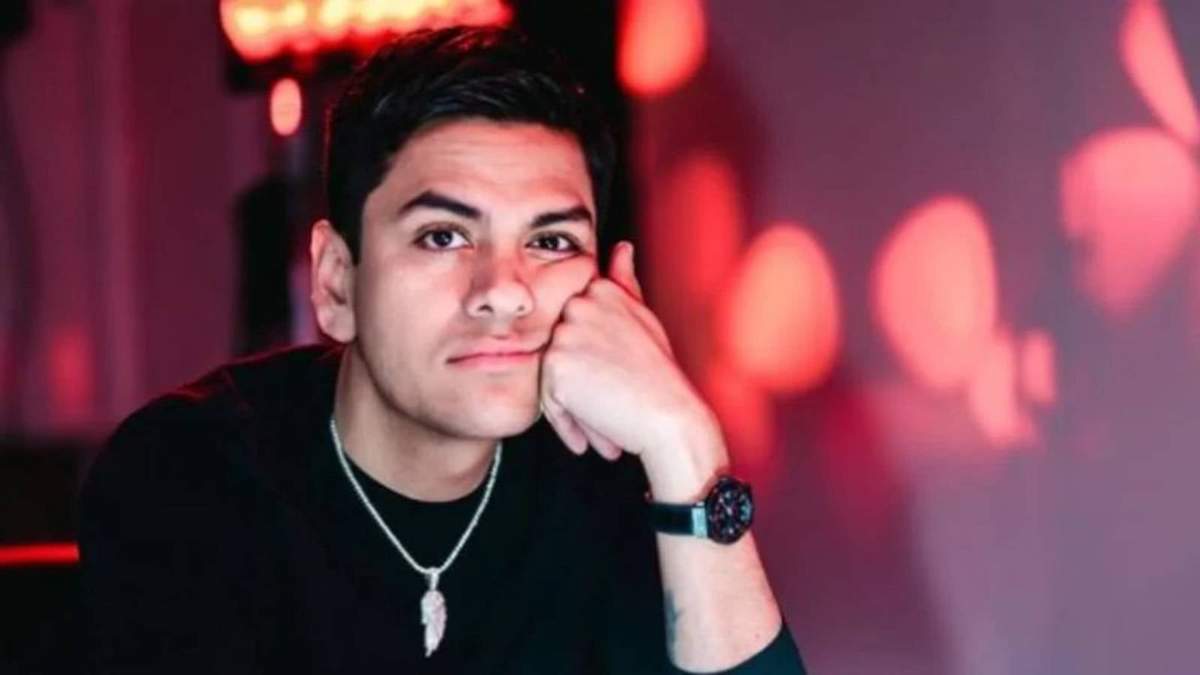 El cantante de música regional Virlan García