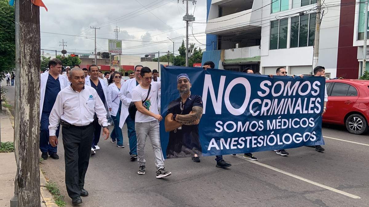 Médicos de Sinaloa marcaron para apoyar a un anestesiólogo de BC detenido por posesión de fentanilo