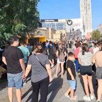 Evacuaron Jumbo y Coto Neuquén por una amenaza de bomba y se investiga el origen del llamado
