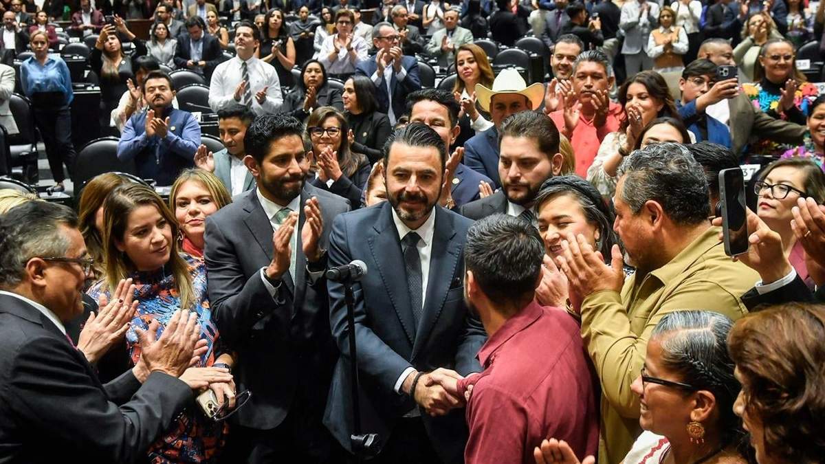 Hernández Palacios. Valla al conquistador