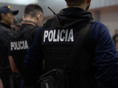 Un motociclista falleció luego de chocar de frente con una camioneta