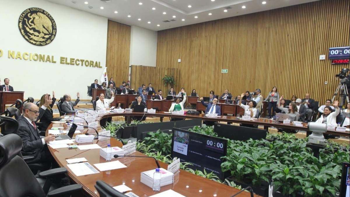 La sesión en el Consejo General del INE