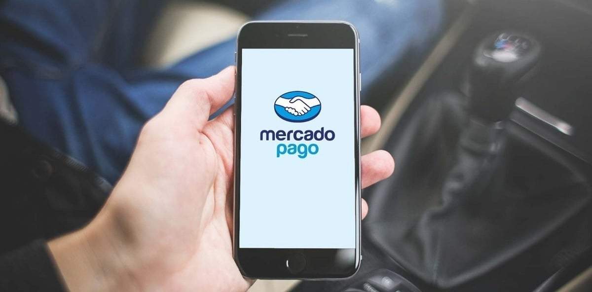 La mujer usaba una aplicación simulada para efectuar pagos. Fuente (X)