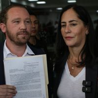 Lía Limón y Santiago Taboada presentan denuncia por caída de dovela del Tren Interurbano (Video)