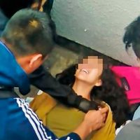 Adolescente recibe un balazo al resistirse a ser asaltada en el metro Cuatro Caminos