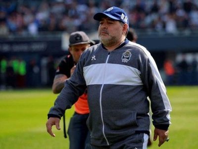 El mensaje de Maradona contra el coronavirus y la subasta de su camiseta