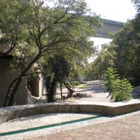 Académicos de la UPN realizan paro en demanda de pago total de estímulos