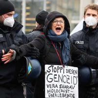 Justicia alemana investiga protestas contra medidas por la pandemia por relativizar el Holocausto