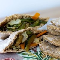 Con solo 2 ingredientes, hacé este pan saludable para rellenar con lo que más te guste