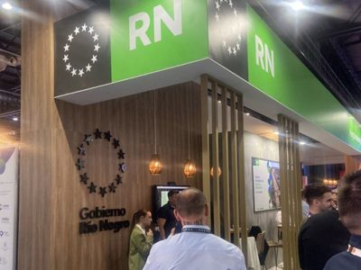 Río Negro debutó con su stand en la AOG y reafirmó su interés por el shale y el convencional