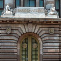 El Banxico prevé desplome de 8.8% en la economía mexicana para 2020