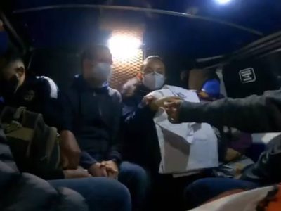 Ricardo Anaya conoce las combis y el Metro (Video)