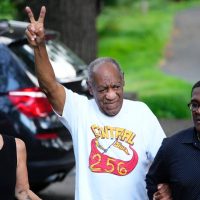 Bill Cosby sale de prisión después de que la Corte anulara su condena por agresión sexual