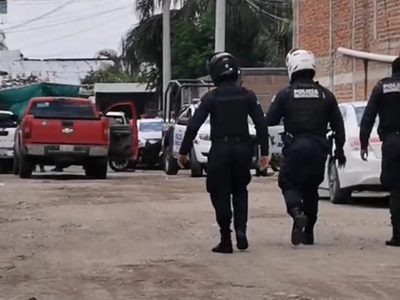 Ejecutan a mujer afuera de su casa y frente a decenas de personas en Irapuato