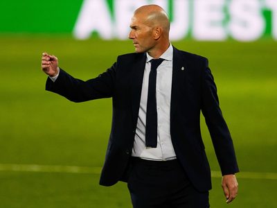 Zinedine Zidane: la impresionante racha ante el Barcelona en el Camp Nou