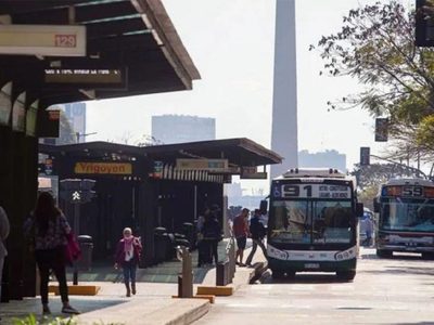 Nueva audiencia entre la UTA y empresas de transporte para desactivar el primer paro de colectivos de 2026