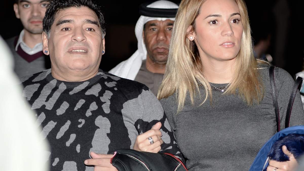 Rocío Oliva y Diego Maradona. Fuente: (Instagram)