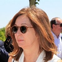Regresa de sus vacaciones: el triste fallecimiento que enluta a Ana Rosa Quintana