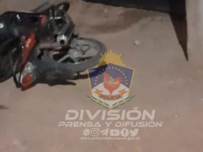 Demoraron a una pareja en Cutral Co que circulaba en una moto robada y portaba un arma casera