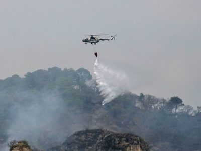 Controlan al 70% el incendio forestal en Tepoztlán (Video)