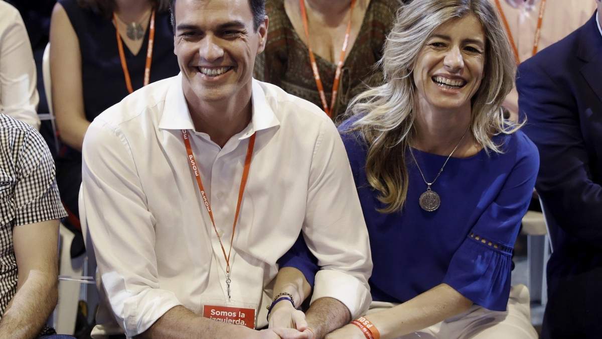 Pedro Sánchez, presidente de España junto a su esposa Begoña Gómez. Fuente: (Twitter)
