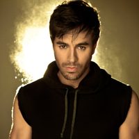 Enrique Iglesias ya da por perdido el 2020 y toma una decisión