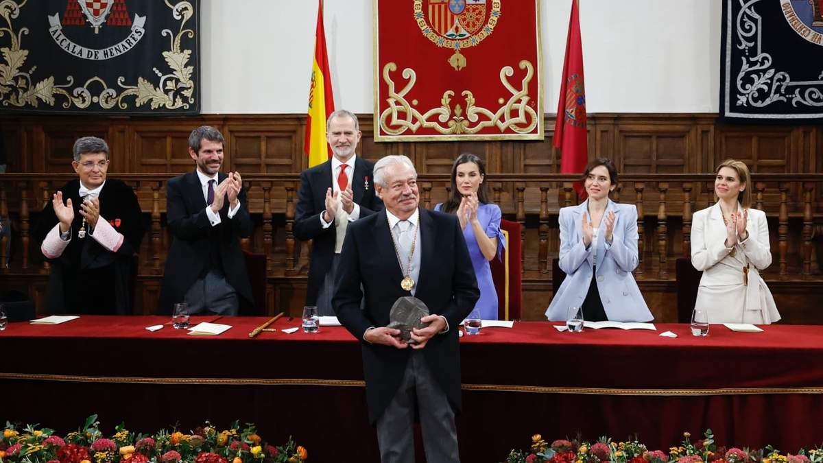 El reconocimiento al escritor mexicano