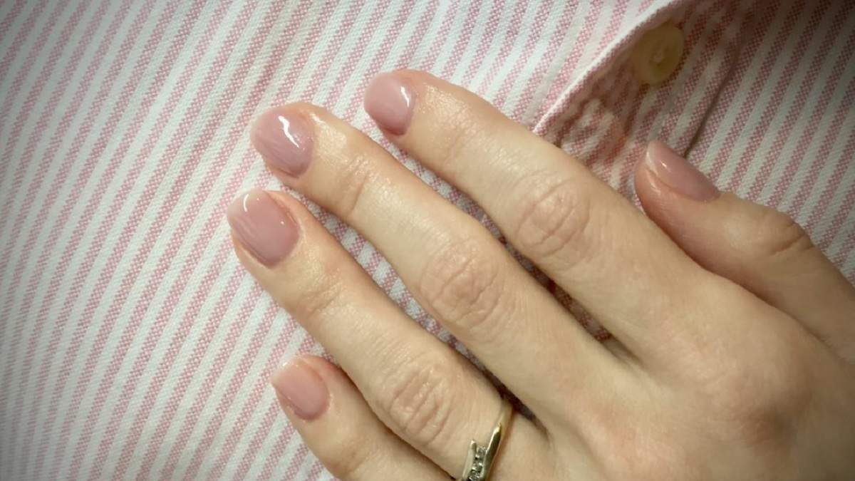Nail art naturales. Fuente: (X)